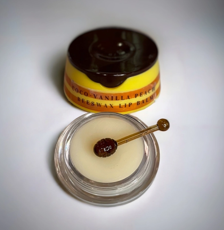 Natural Honey-Vanilla Lip Balm: In a Honey-Bee Pot with Honey scoop applicator